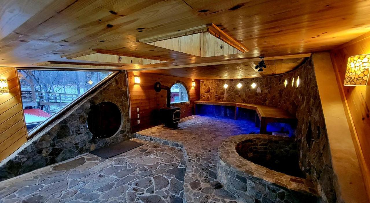 Stanardsville Shire Suite At White Lotus Eco Spa Retreat מראה חיצוני תמונה